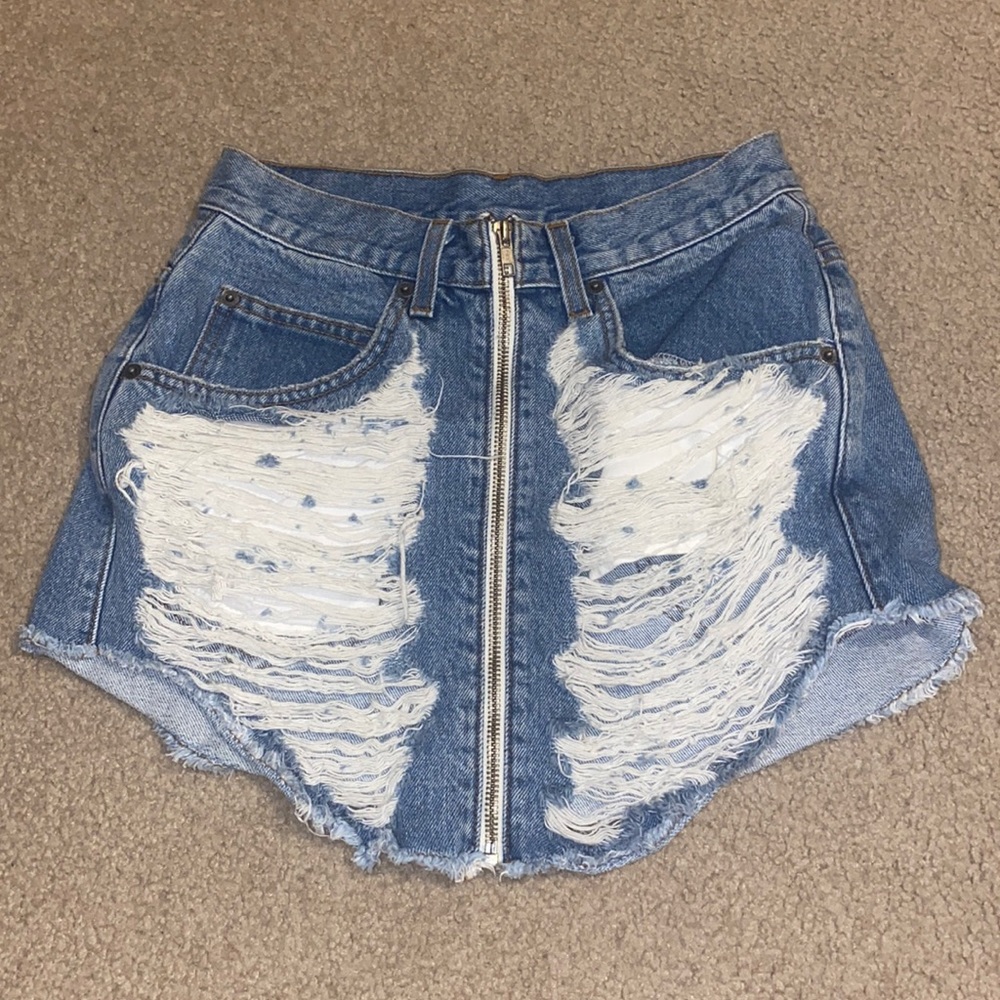 Carmar jean skirt with rips and zipper size 27